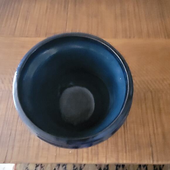 Vintage Studio Pottery Vase Signed 1994 with Cobalt Blue Glaze 7.5 Inch Handmade - Picture 5 of 10